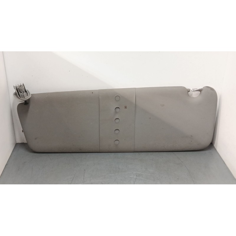 Recambio de parasol izquierdo para opel vivaro a autobús (x83) 2.5 cdti (f7, j7, a07) referencia OEM IAM   