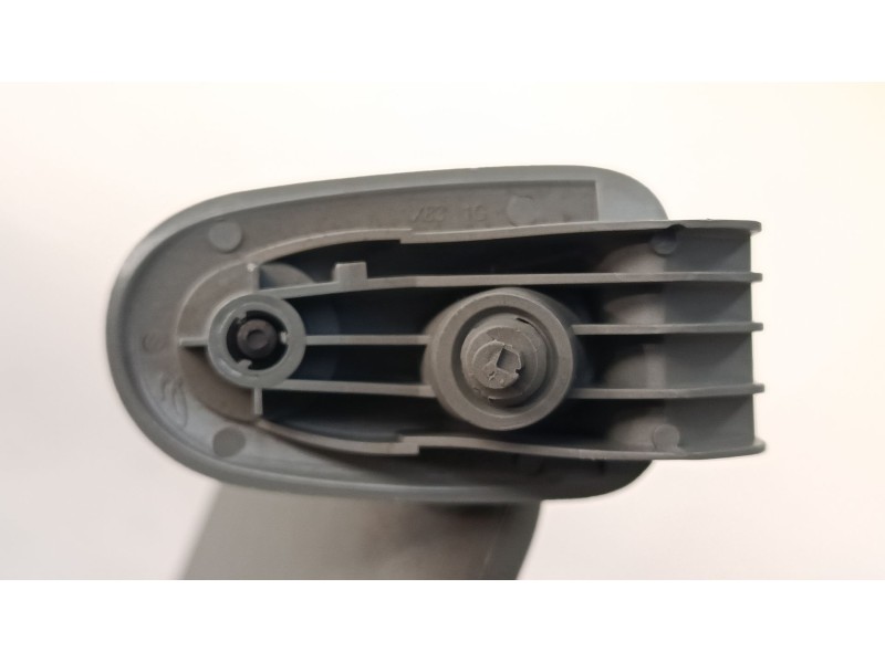 Recambio de parasol izquierdo para opel vivaro a autobús (x83) 2.5 cdti (f7, j7, a07) referencia OEM IAM   