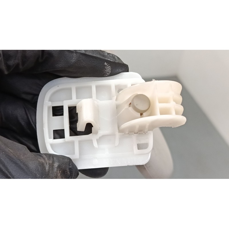 Recambio de parasol izquierdo para renault clio iii (br0/1, cr0/1) 1.5 dci (c/br0g, c/br1g) referencia OEM IAM   