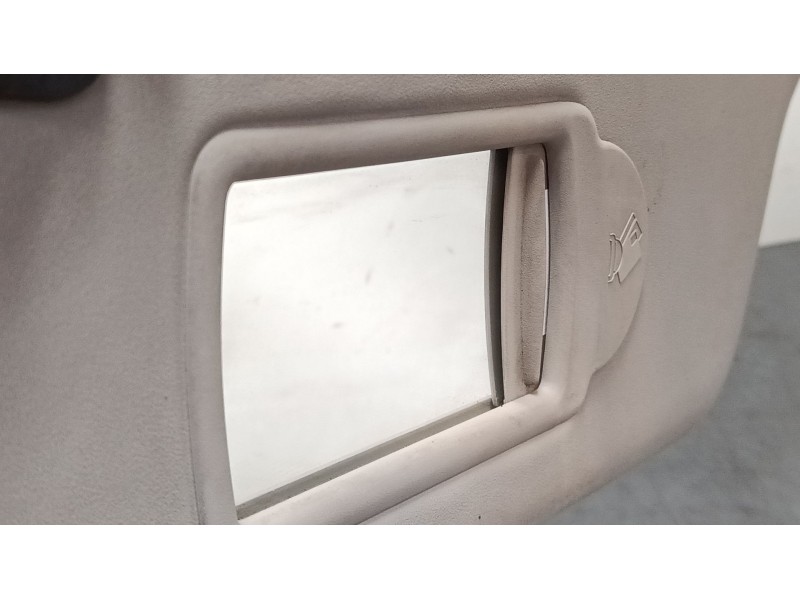 Recambio de parasol izquierdo para renault clio iii (br0/1, cr0/1) 1.5 dci (c/br0g, c/br1g) referencia OEM IAM   