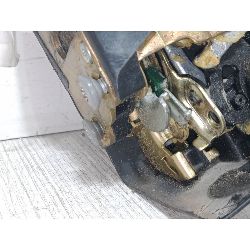 Recambio de cerradura puerta delantera izquierda para toyota corolla verso (_e12_) 2.0 d-4d (cde120_) referencia OEM IAM   