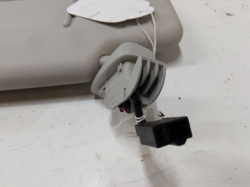 Recambio de parasol izquierdo para volkswagen polo iv (9n_, 9a_) 1.4 tdi referencia OEM IAM   