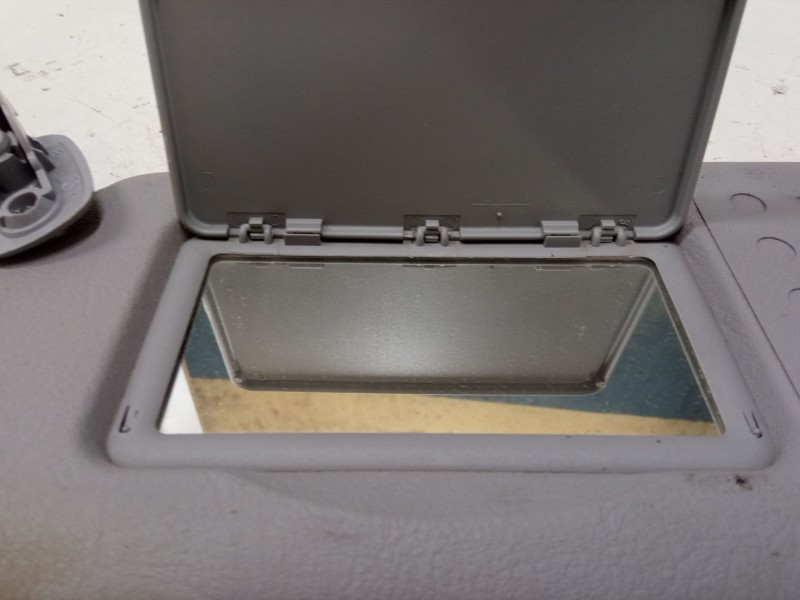 Recambio de parasol izquierdo para renault clio ii (bb_, cb_) 1.9 dti (b/cb0u) referencia OEM IAM   