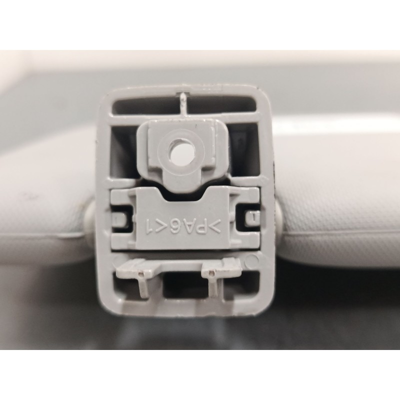 Recambio de parasol derecho para kia sportage iv (ql, qle) 1.7 crdi referencia OEM IAM   