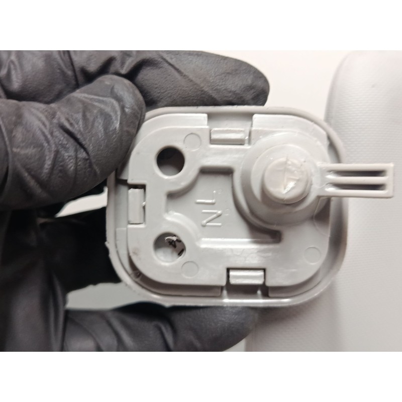 Recambio de parasol izquierdo para kia sportage iv (ql, qle) 1.7 crdi referencia OEM IAM   