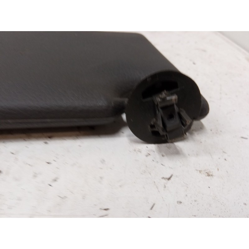 Recambio de parasol derecho para renault clio i (b/c57_, 5/357_) 1.2 (5/357y, 5/357k) referencia OEM IAM   