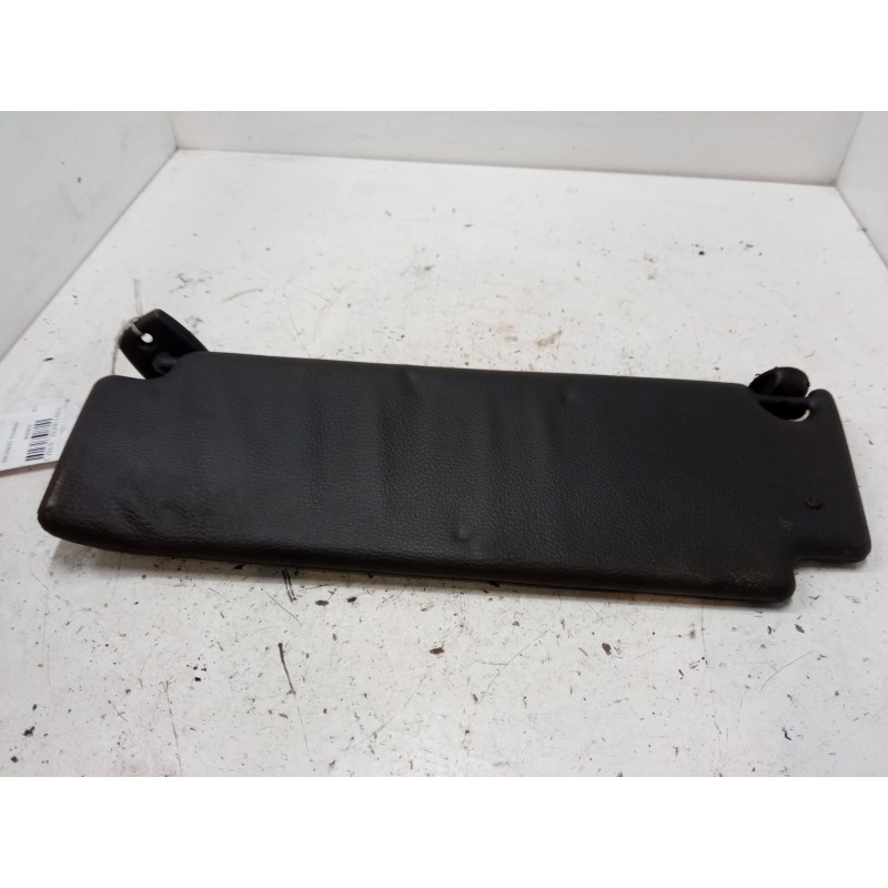 Recambio de parasol derecho para renault clio i (b/c57_, 5/357_) 1.2 (5/357y, 5/357k) referencia OEM IAM   