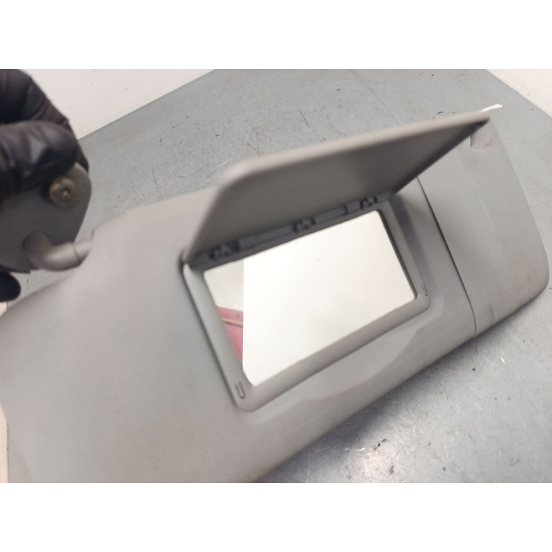 Recambio de parasol derecho para renault clio ii (bb_, cb_) 1.2 (bb0a, bb0f, bb10, bb1k, bb28, bb2d, bb2h, cb0a,... referencia O