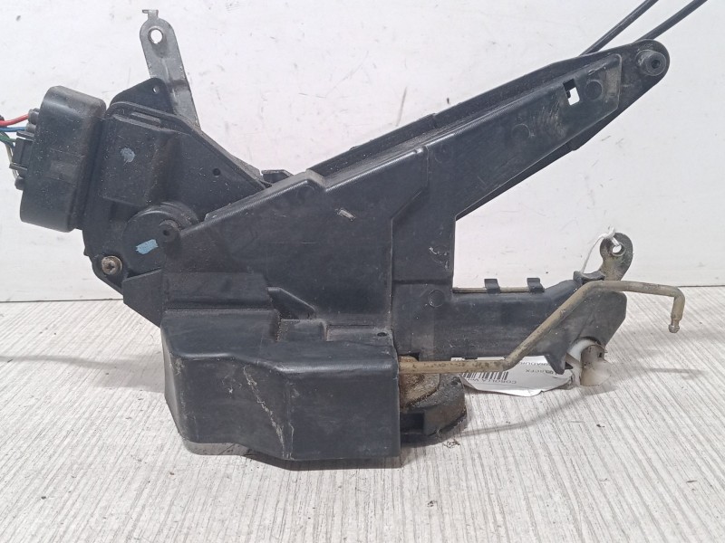 Recambio de cerradura puerta delantera izquierda para toyota corolla verso (_e12_) 2.0 d-4d (cde120_) referencia OEM IAM   