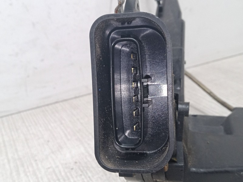 Recambio de cerradura puerta delantera izquierda para toyota corolla verso (_e12_) 2.0 d-4d (cde120_) referencia OEM IAM   