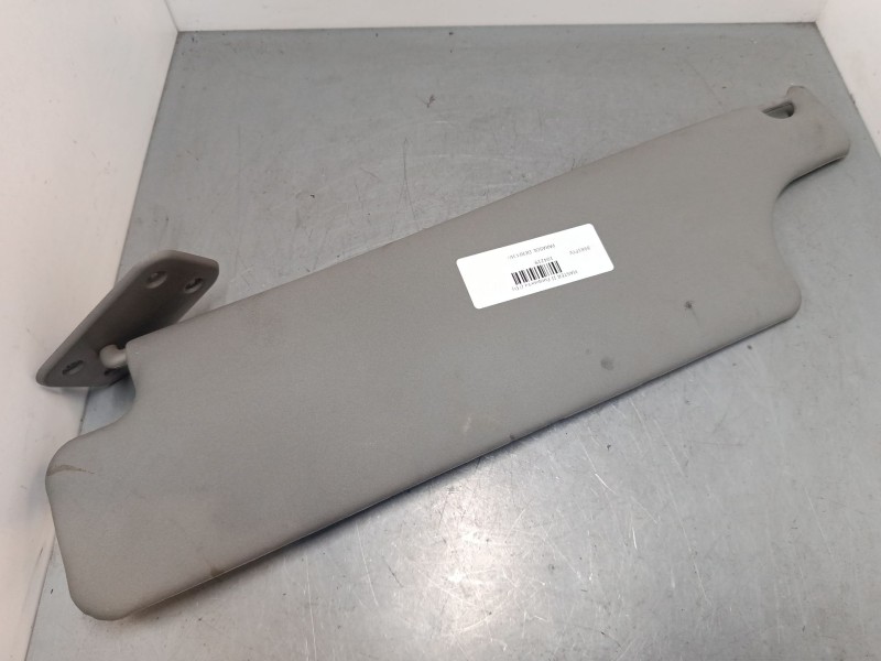 Recambio de parasol derecho para renault master ii furgoneta (fd) 2.5 dci referencia OEM IAM   