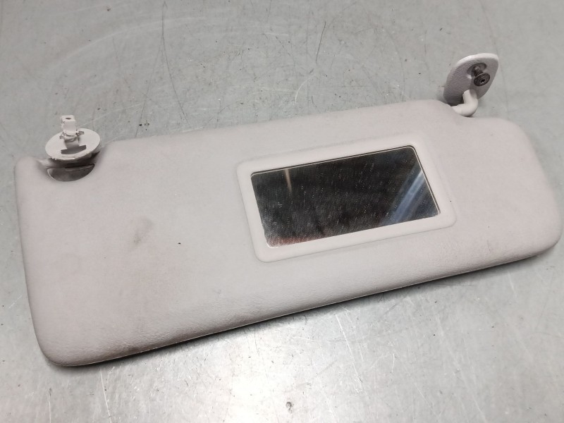 Recambio de parasol derecho para renault clio ii (bb_, cb_) 1.4 (b/cb0c, b/cb0s) referencia OEM IAM   