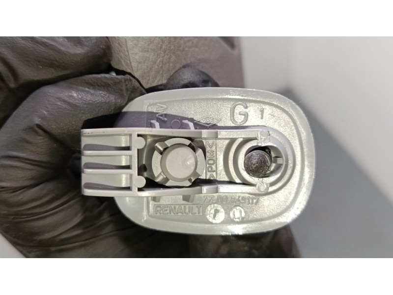 Recambio de parasol izquierdo para renault clio ii (bb_, cb_) 1.4 (b/cb0c, b/cb0s) referencia OEM IAM   