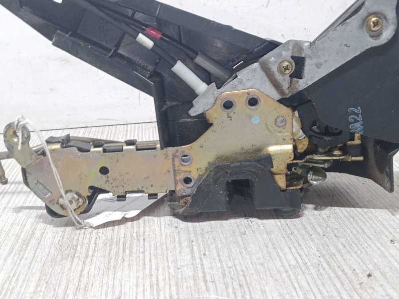 Recambio de cerradura puerta delantera izquierda para toyota corolla verso (_e12_) 2.0 d-4d (cde120_) referencia OEM IAM   