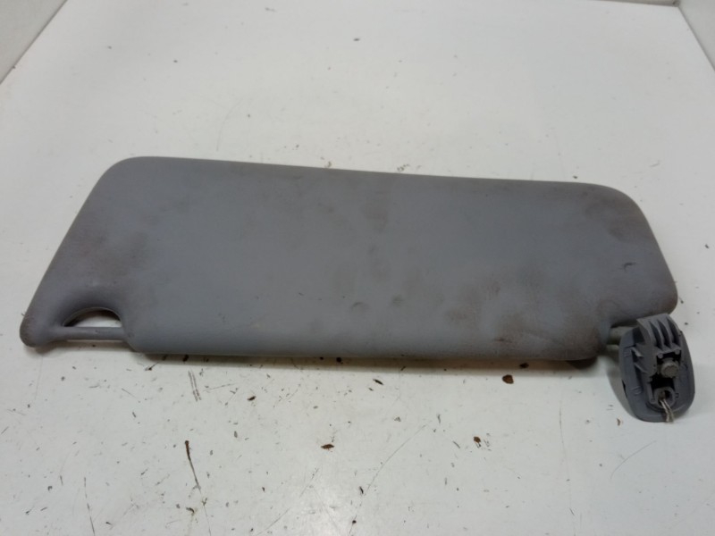 Recambio de parasol derecho para renault clio ii (bb_, cb_) 1.6 (b/cb0d, bb00) referencia OEM IAM   