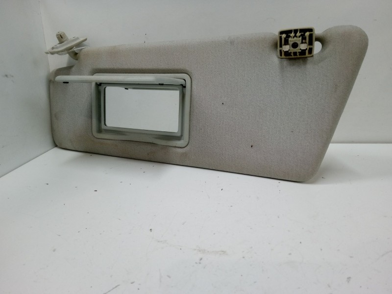 Recambio de parasol izquierdo para mercedes-benz clase c (w202) c 180 (202.018) referencia OEM IAM   