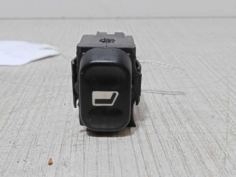 Recambio de mando elevalunas trasero izquierdo para citroën xsara (n1) 2.0 hdi 90 referencia OEM IAM   