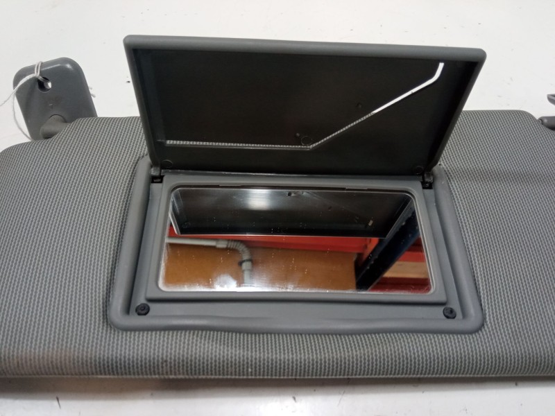 Recambio de parasol izquierdo para chevrolet lacetti (j200) 1.4 16v referencia OEM IAM   