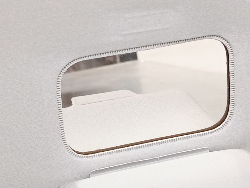 Recambio de parasol derecho para mitsubishi colt v (cj_, cp_) 1300 gl,glx (cj1a) referencia OEM IAM   