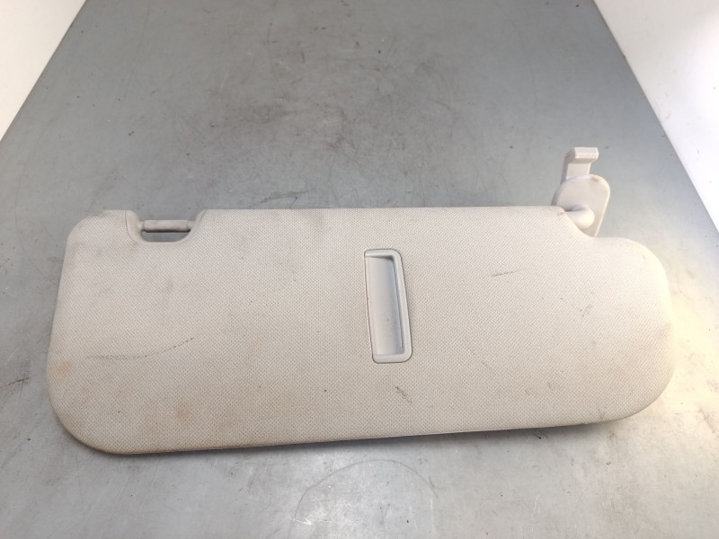 Recambio de parasol izquierdo para hyundai i30 (gd) 1.4 crdi referencia OEM IAM   