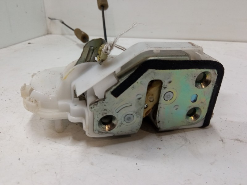 Recambio de cerradura puerta trasera izquierda para honda civic viii hatchback (fn, fk) 2.2 ctdi (fk3) referencia OEM IAM 72651S