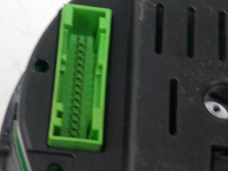 Recambio de cuadro instrumentos para volkswagen polo iv (9n_, 9a_) 1.4 tdi referencia OEM IAM 6Q0920825F  