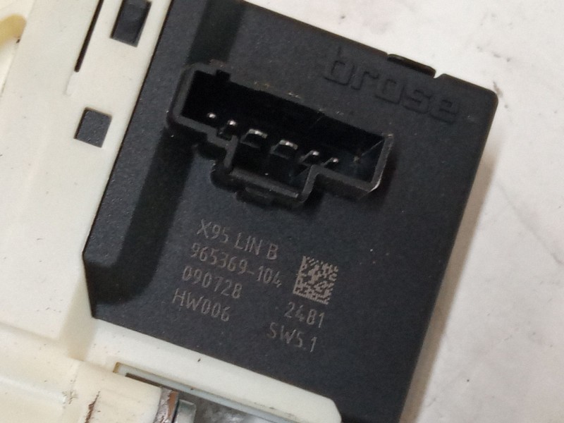 Recambio de elevalunas electrico trasero derecho para renault megane iii hatchback (bz0/1_, b3_) 1.6 16v (bz1b, bz1h) referencia