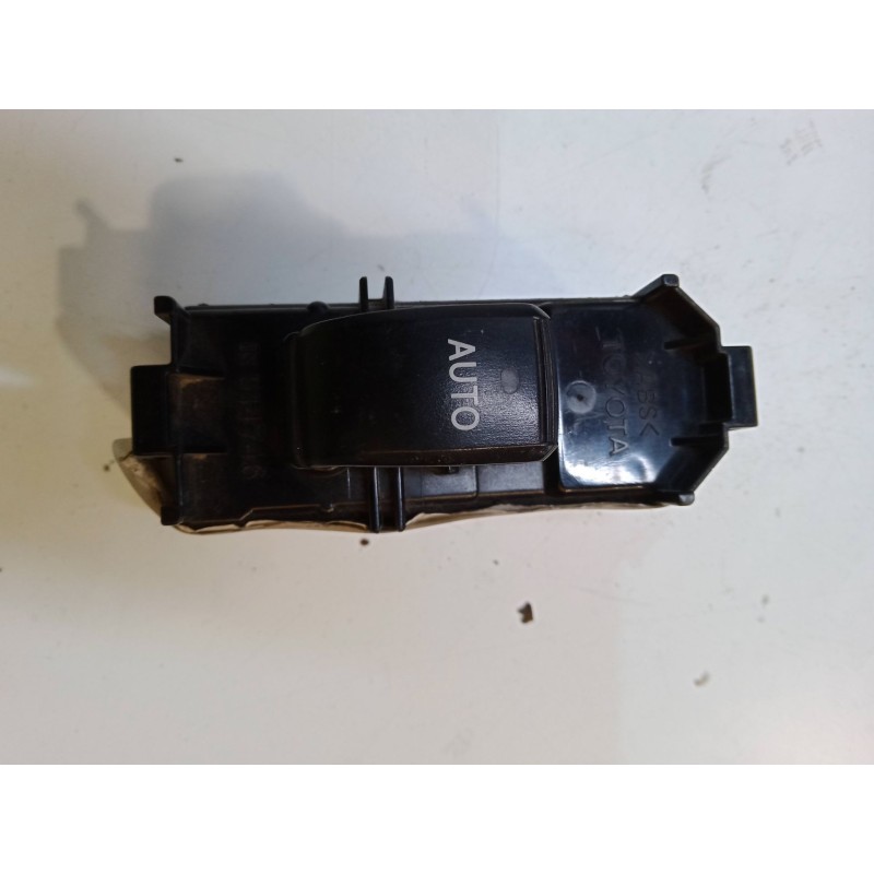 Recambio de mando elevalunas delantero derecho para toyota corolla verso (_e12_) 1.8 vvt-i (zze122_) referencia OEM IAM   