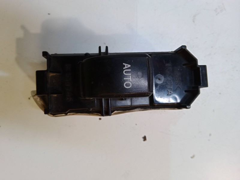 Recambio de mando elevalunas delantero derecho para toyota corolla verso (_e12_) 1.8 vvt-i (zze122_) referencia OEM IAM   