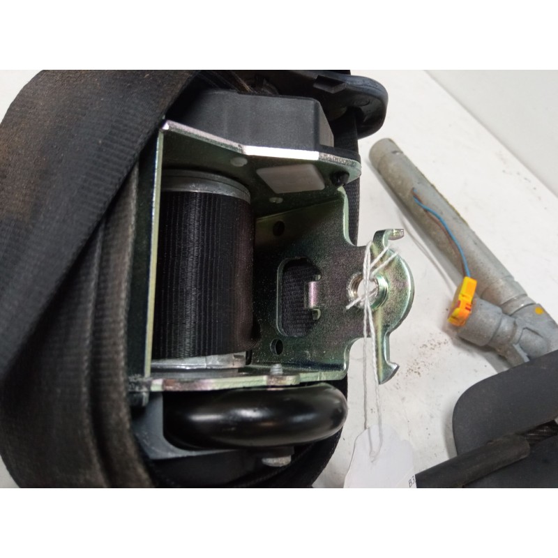 Recambio de cinturon seguridad delantero izquierdo para renault megane iii hatchback (bz0/1_, b3_) 1.6 16v (bz1b, bz1h) referenc