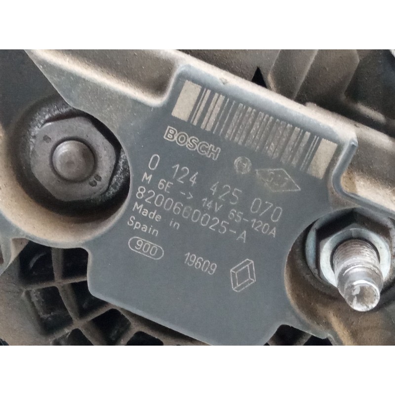 Recambio de alternador para renault megane iii hatchback (bz0/1_, b3_) 1.6 16v (bz1b, bz1h) referencia OEM IAM 8200660025A  