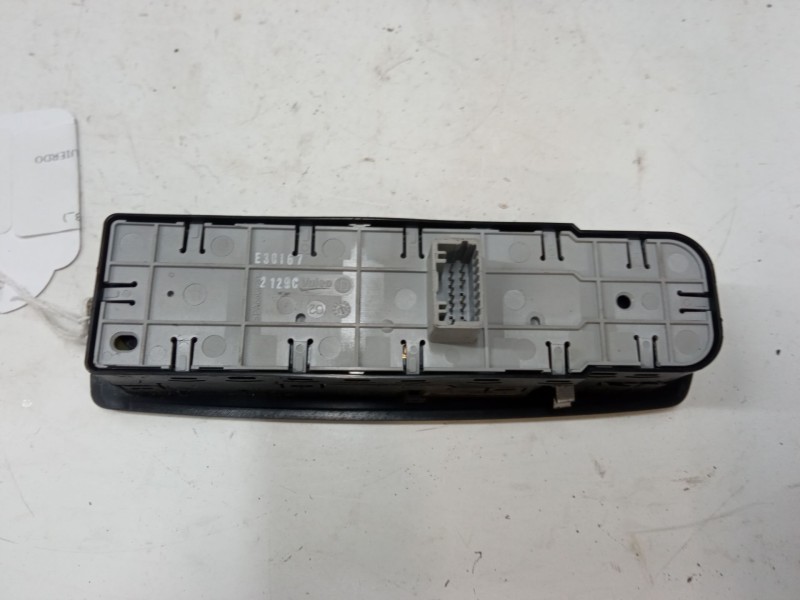 Recambio de mando elevalunas delantero izquierdo para renault megane iii hatchback (bz0/1_, b3_) 1.6 16v (bz1b, bz1h) referencia