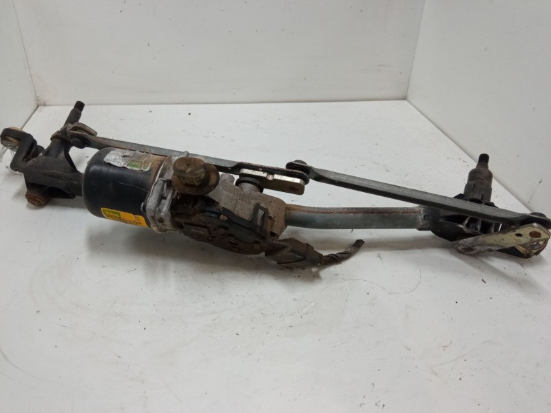 Recambio de motor limpia delantero para renault megane iii hatchback (bz0/1_, b3_) 1.6 16v (bz1b, bz1h) referencia OEM IAM  W000