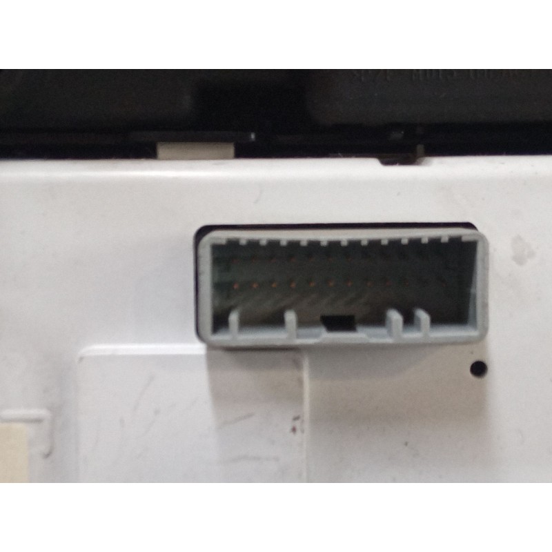 Recambio de pantalla interior reloj para renault megane iii hatchback (bz0/1_, b3_) 1.6 16v (bz1b, bz1h) referencia OEM IAM 2803