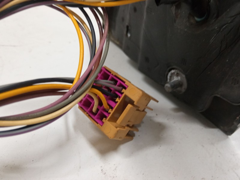 Recambio de retrovisor electrico derecho para volkswagen polo iv (9n_, 9a_) 1.4 tdi referencia OEM IAM   