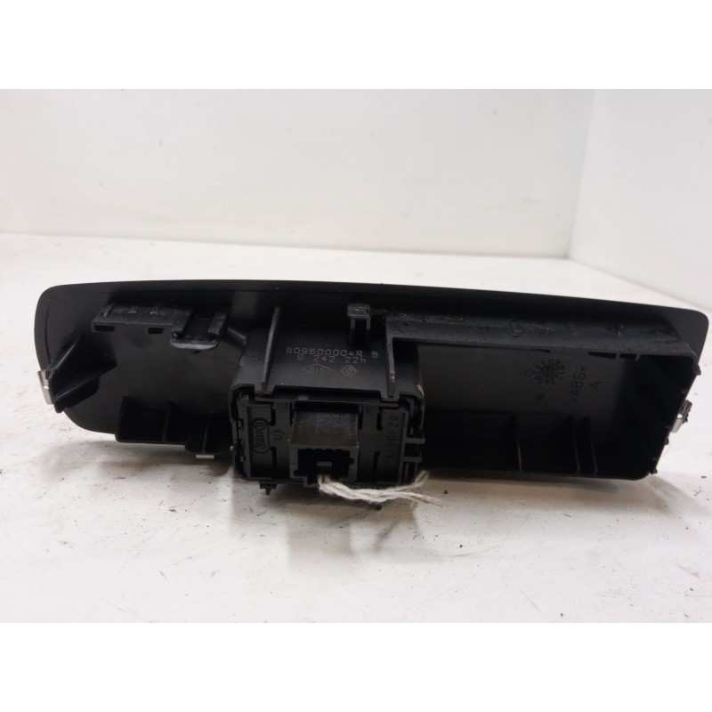 Recambio de mando elevalunas delantero derecho para renault megane iii hatchback (bz0/1_, b3_) 1.6 16v (bz1b, bz1h) referencia O