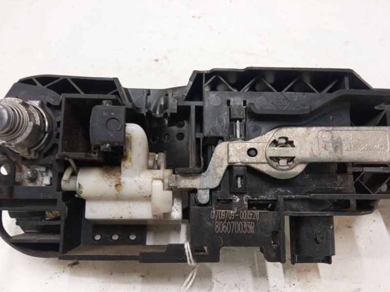 Recambio de maneta exterior puerta delantera izquierda para renault megane iii hatchback (bz0/1_, b3_) 1.6 16v (bz1b, bz1h) refe