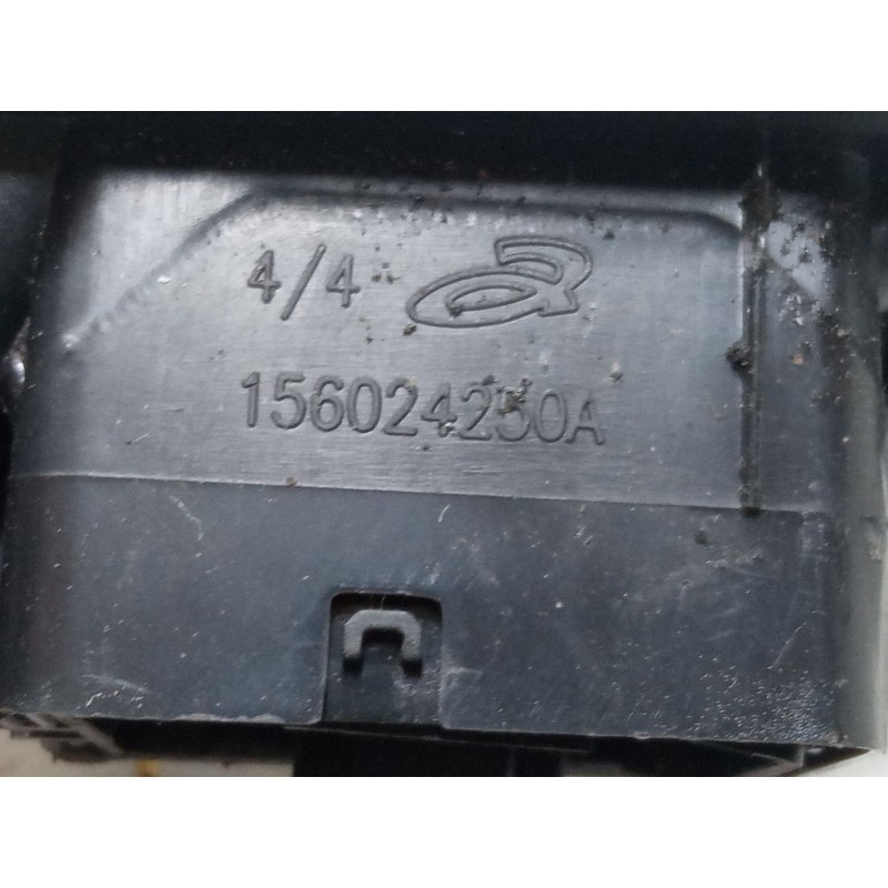 Recambio de mando elevalunas trasero derecho para renault megane iii hatchback (bz0/1_, b3_) 1.6 16v (bz1b, bz1h) referencia OEM