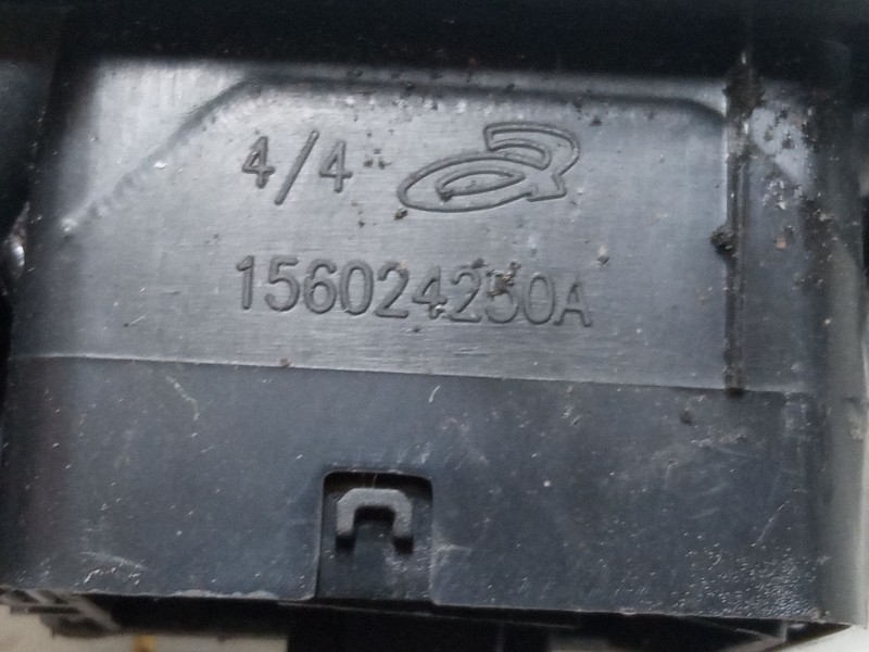 Recambio de mando elevalunas trasero derecho para renault megane iii hatchback (bz0/1_, b3_) 1.6 16v (bz1b, bz1h) referencia OEM