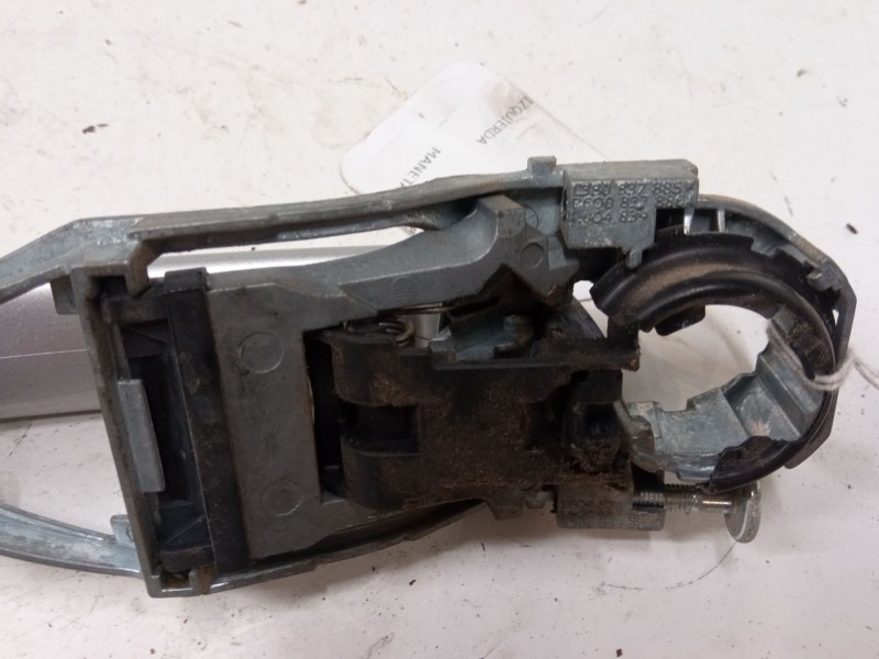 Recambio de maneta exterior puerta delantera izquierda para volkswagen polo iv (9n_, 9a_) 1.4 tdi referencia OEM IAM   