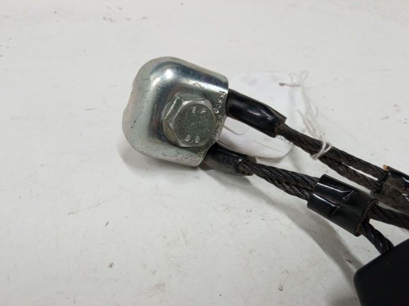 Recambio de anclaje cinturon trasero izquierdo para volkswagen polo iv (9n_, 9a_) 1.4 tdi referencia OEM IAM   