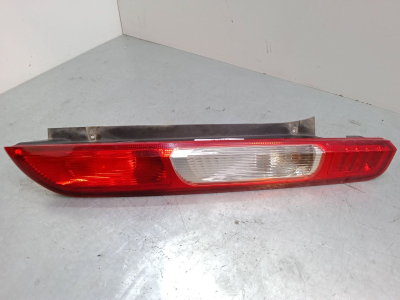 Recambio de piloto trasero derecho para ford focus ii (da_, hcp, dp) 1.6 referencia OEM IAM 4M5113404A  