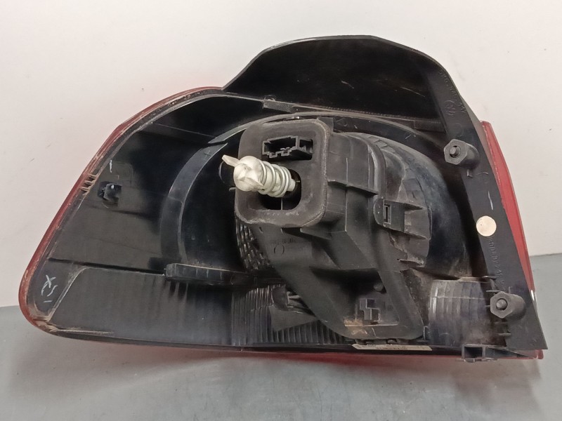 Recambio de piloto trasero derecho para volkswagen golf vi (5k1) 1.2 tsi referencia OEM IAM 5K0945096E  