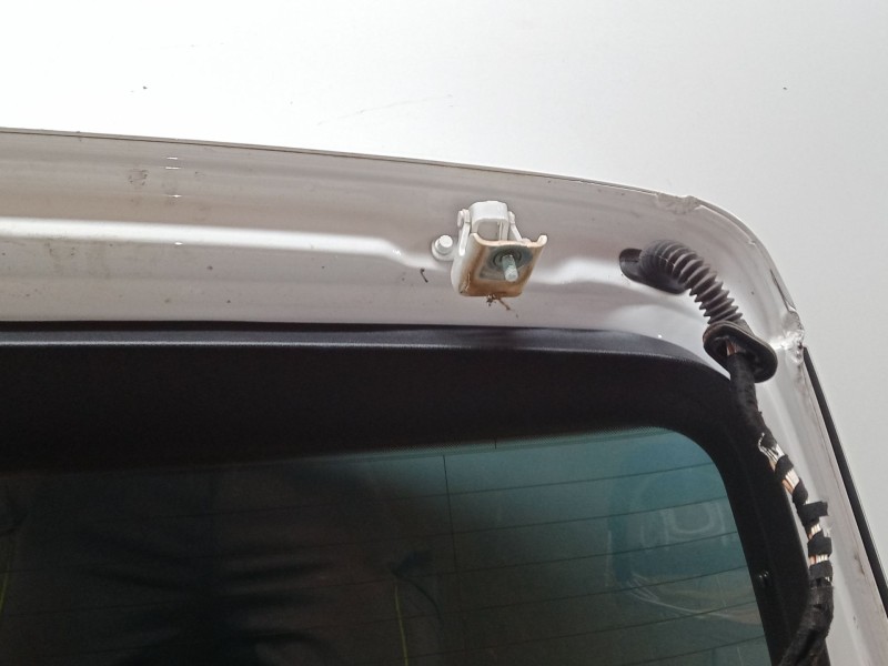 Recambio de porton trasero para volkswagen golf vi (5k1) 1.2 tsi referencia OEM IAM 5K6827025J  