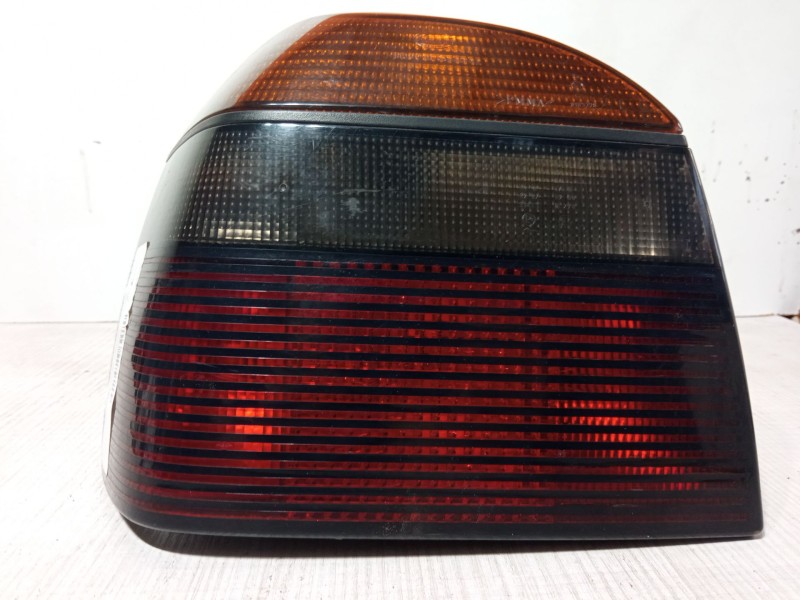 Recambio de piloto trasero izquierdo para volkswagen golf iii (1h1) 1.9 td, gtd referencia OEM IAM 1H6945111B  