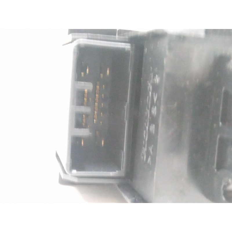 Recambio de mando elevalunas trasero derecho para honda civic viii hatchback (fn, fk) 2.2 ctdi (fk3) referencia OEM IAM 83740SMG