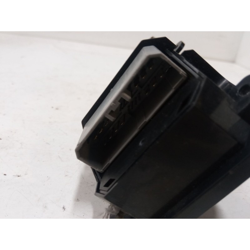 Recambio de mando elevalunas delantero izquierdo para honda civic viii hatchback (fn, fk) 2.2 ctdi (fk3) referencia OEM IAM 8354