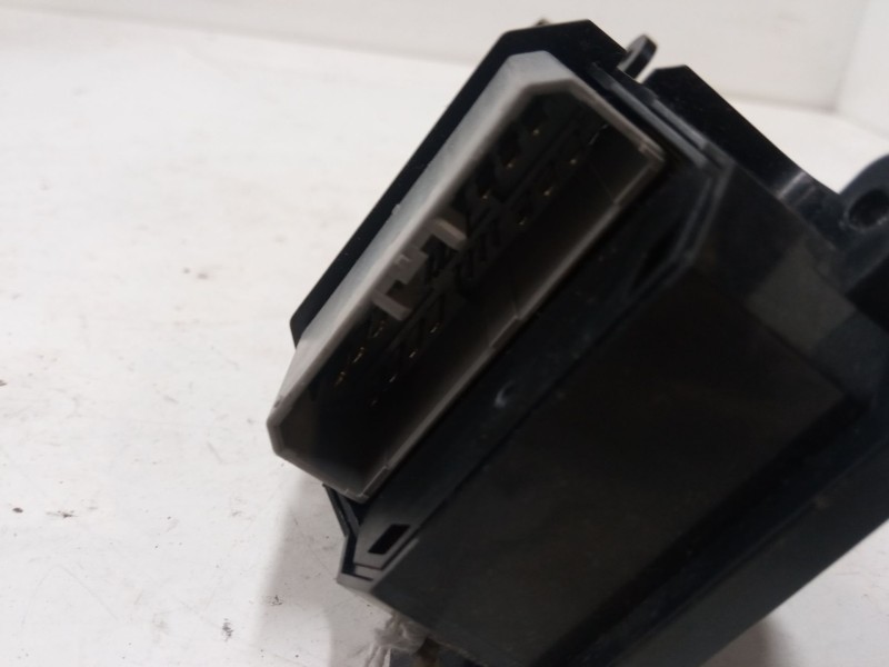 Recambio de mando elevalunas delantero izquierdo para honda civic viii hatchback (fn, fk) 2.2 ctdi (fk3) referencia OEM IAM 8354