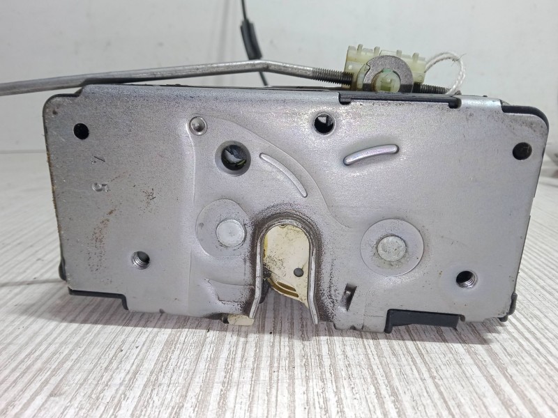 Recambio de cerradura puerta delantera derecha para opel corsa d (s07) 1.2 (l08, l68) referencia OEM IAM 13258274  