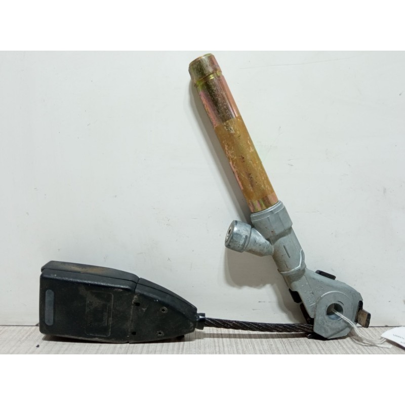 Recambio de anclaje cinturon delantero derecho para renault clio ii (bb_, cb_) 1.9 d (b/cb0e, bb0j) referencia OEM IAM 5505872AA